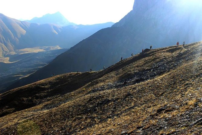 3-Day Hiking Group Tour in Kazbegi - What to pack for changing Caucasus weather