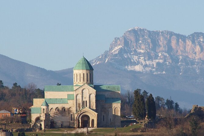 3-Day Private Mestia and Ushguli Tour from Tbilisi - The private format, vehicle, and pace