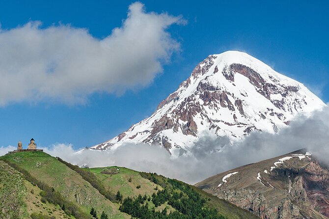 3-day Trekking Tour to Kazbegi - The Guide and Communication