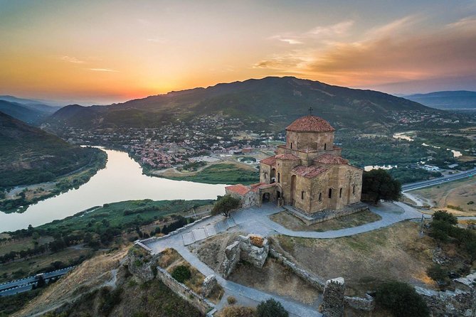 3 Days Georgia Tour package - Day three: the Chronicles of Georgia and Uplistsikhe
