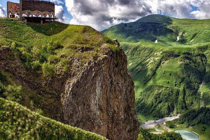 5 days and 4 nights. Hotel and group tours "Everything about Georgia. - Day one: a soft landing in Tbilisi