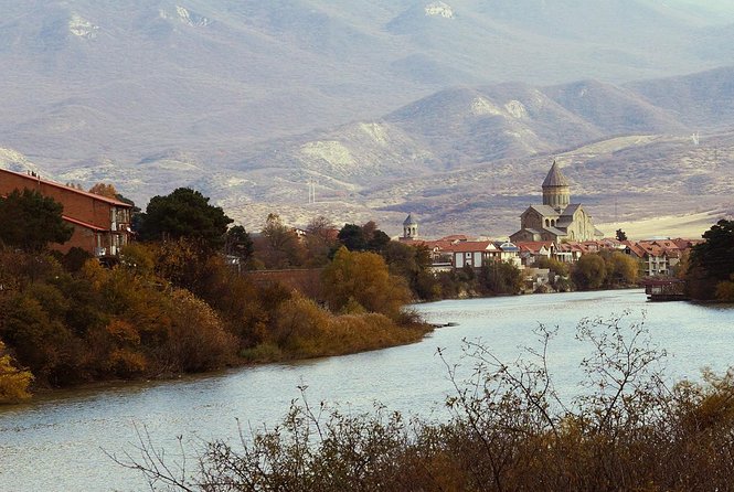 7-Day Georgian Highlights Tour from Tbilisi - Uplistsikhe and Borjomi show Georgia’s older layers