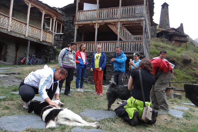 7-day hiking expedition to Tusheti through the Atsunta pass - Day 6: Horse riding from Omalo to Shenako and Diklo