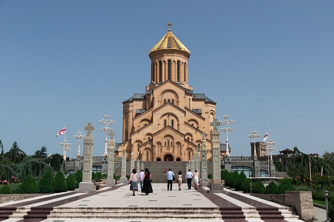 A Private 3-Stop Tbilisi Panoramic Tour - Sameba: a quiet start above the city