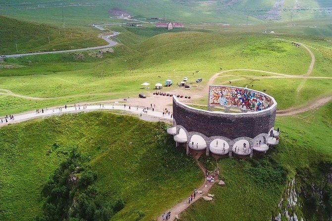 Adventure in Caucasus – Private Tour to Jinvali, Ananuri, Gudauri, Kazbegi - Climbing toward Gudauri and the Friendship Monument