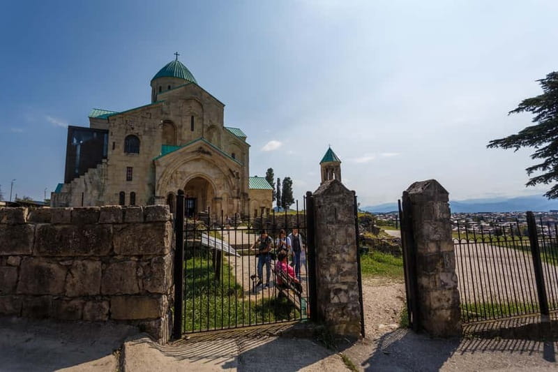 Bagrati, Gelati & Motsameta monasteries tour - A compact morning from Kutaisi