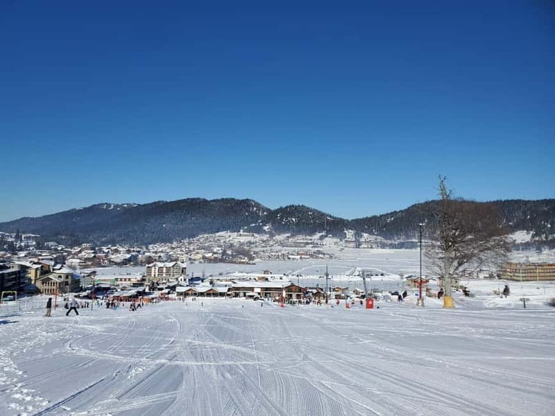 Bakuriani: Unforgetable snow activities from Kutaisi - Skiing and snowboarding with an instructor