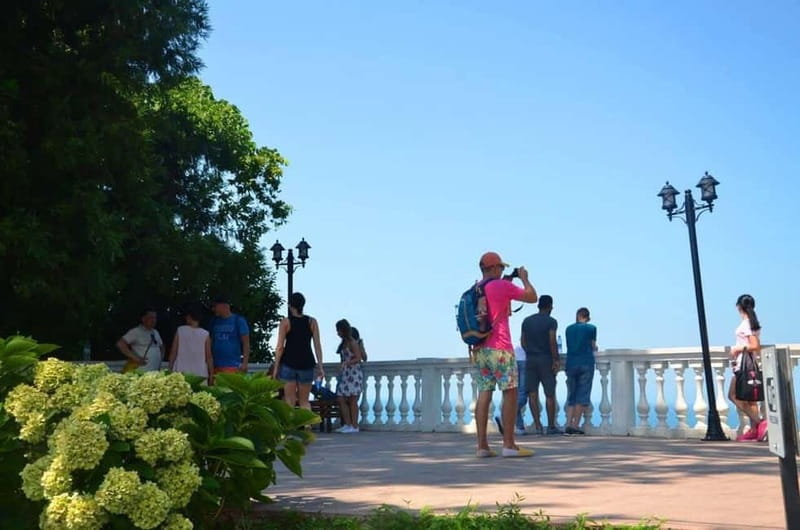 Batumi: Exploring Botanical Garden + Family Wine Tasting - Key points at a glance