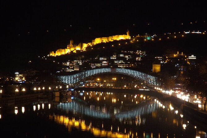 Best of Tbilisi: Private Walking Tour with Local Guide - The guide’s role in shaping the evening