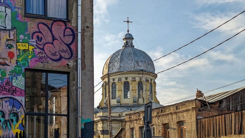 Beyond the Old City: Tbilisi's Hidden Gems Walking Tour - Agmashenebeli Avenue and New Tiflis architecture