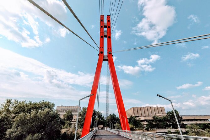 Brutal Tbilisi: Urban exploration and untold stories - Maglivi Bridge and the lives behind Soviet housing