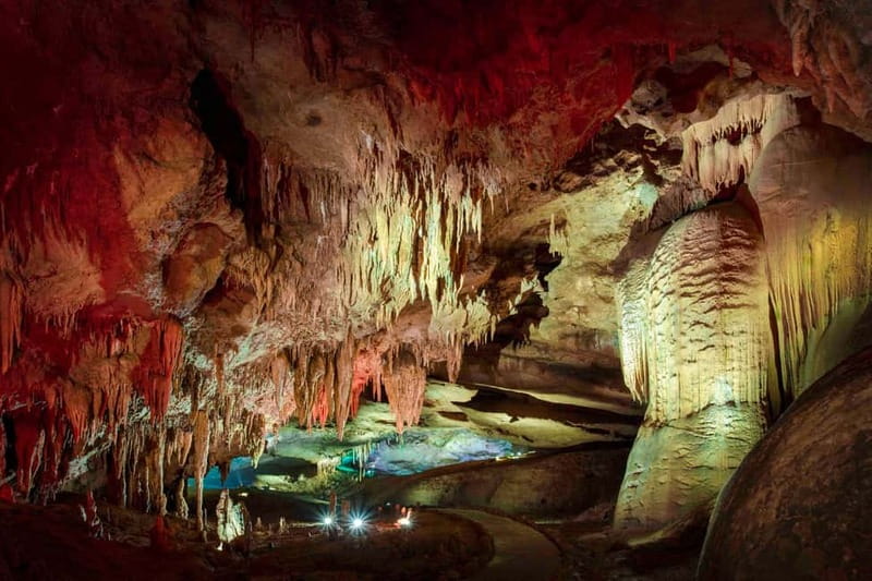 Canyons and Cave tour from Kutaisi - Lunch in a local restaurant