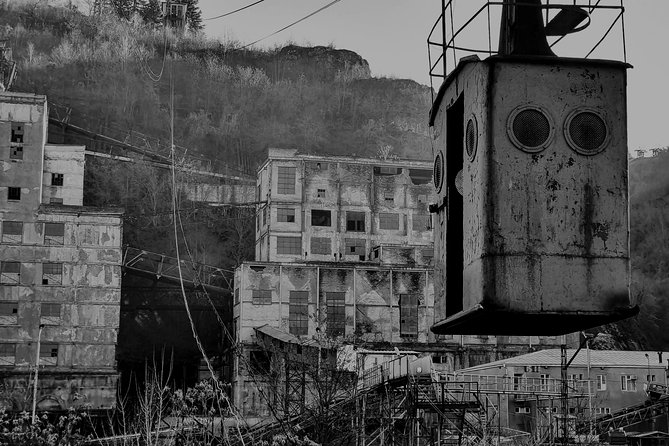 Chiatura. Soviet Past in the present. + Katskhi pillar - Who should book this experience?