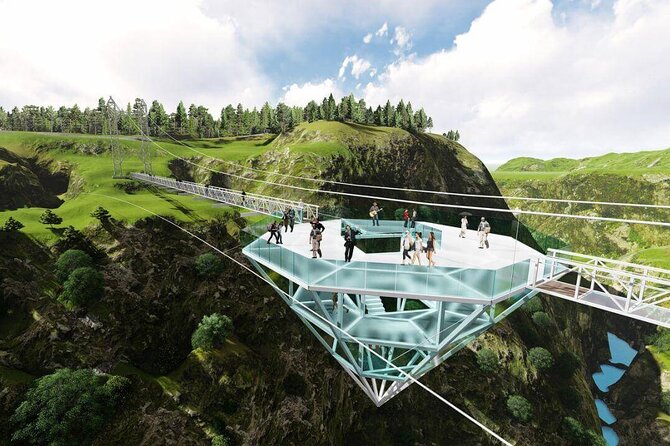 Dashbashi Canyon. The village of Asureti and Didgori monument. - Lake Algeti: A 25-Minute Viewpoint Break