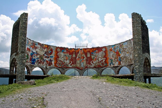 Day trip to Gudauri ski resort - Zhinvali Reservoir: a quick first photo stop