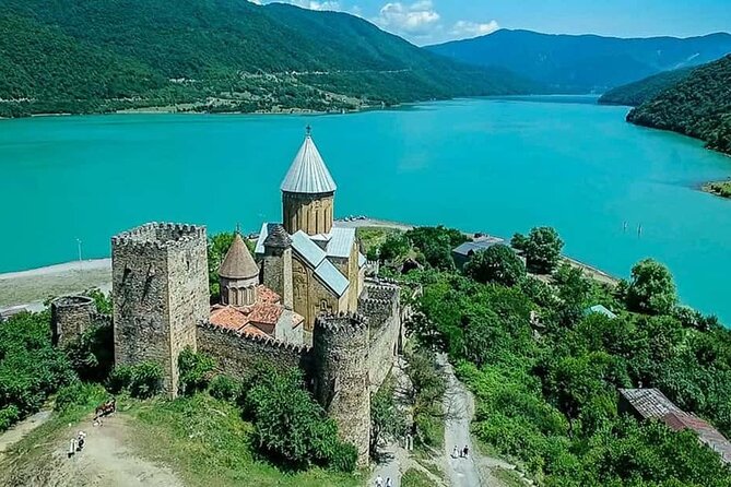 Discover the Majestic Georgian Highlands - Zhinvali Reservoir: a quiet first stop