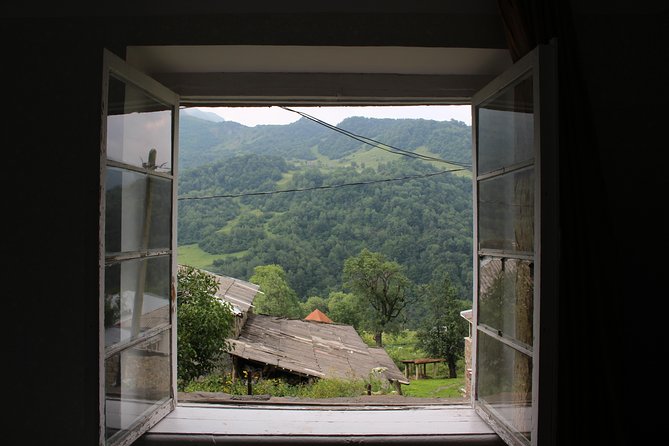 Five days tour to Khevsureti (Abudelauri lakes) & Kazbegi with hikes. - Day 5: Walking to Gergeti Trinity Church