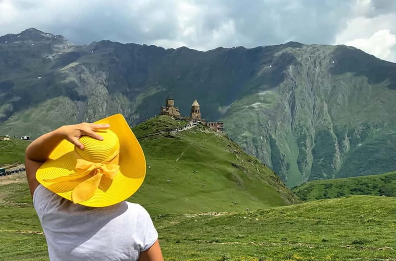From Tbilisi: Ananuri, Gudauri and Kazbegi Day Trip - Food: plan for khachapuri and khinkali