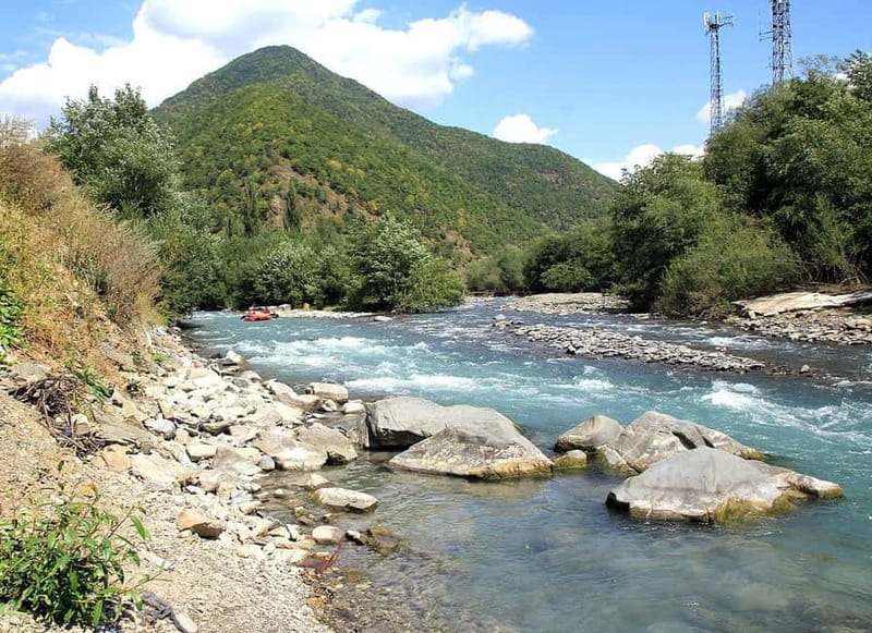From Tbilisi: Ananuri, Gudauri, Kazbegi Adventure - Ananuri Fortress and the Aragvi River