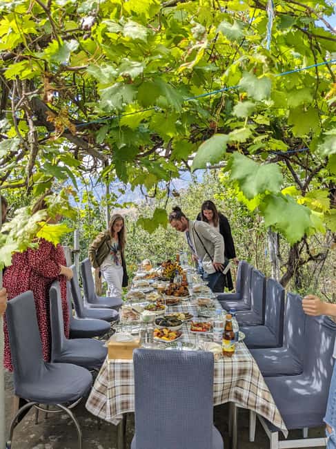 From Tbilisi: Day Trip to Armenia with Homemade Lunch - Guide quality and group size