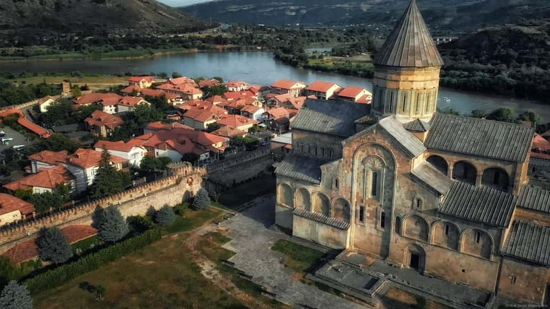 From Tbilisi: Jvari Monastery, Uplistsikhe & Mtskheta Tour - Mtskheta and the Svetitskhoveli Cathedral