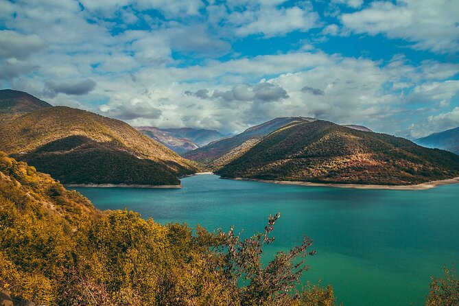From Tbilisi: Kazbegi, Gudauri & Ananuri Day Trip - Stepantsminda and the final ride to Gergeti