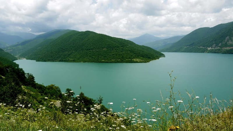 From Tbilisi: Kazbegi, Gudauri & Gergeti Group Day Tour - Aragvi, Pasanauri, and the lunch pause