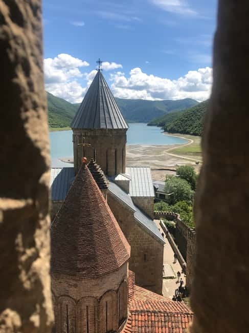 From Tbilisi: Kazbegi Tour - Zhinvali - Ananuri - Gudauri - The ride back to Tbilisi