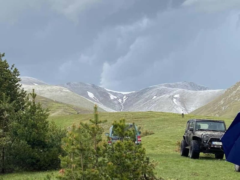 From Tbilisi: Tsalka Hills Off-Road Jeep Tour with BBQ - Choosing between tougher tracks and Dashbashi Canyon