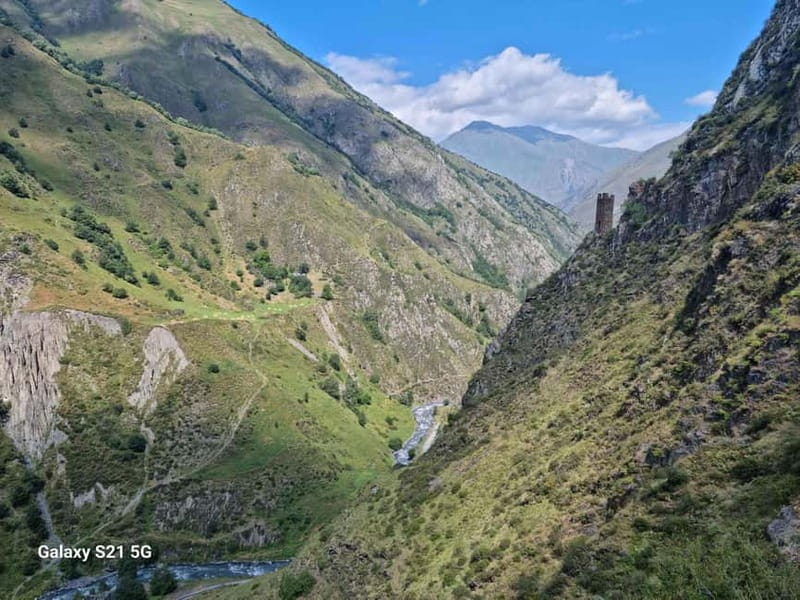 From Tbilisi: Tusheti 3-Day Jeep Tour with Accommodation - Dartlo, stone houses, and defensive towers