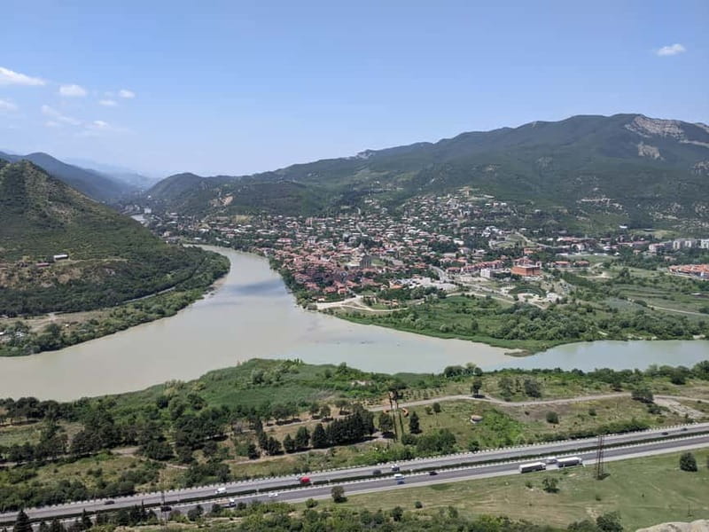 From Tbilisi: Uplistsikhe Caves and Mtskheta Town Day tour - Why this nine-hour route works