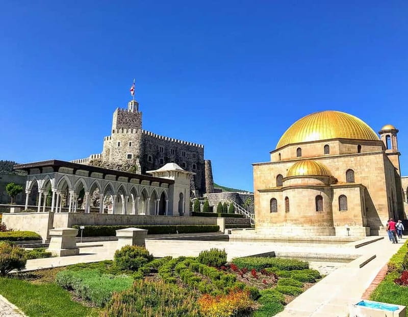 From Tbilisi: Vardzia, Rabati, and Borjomi Private Tour - The long road day: what it feels like