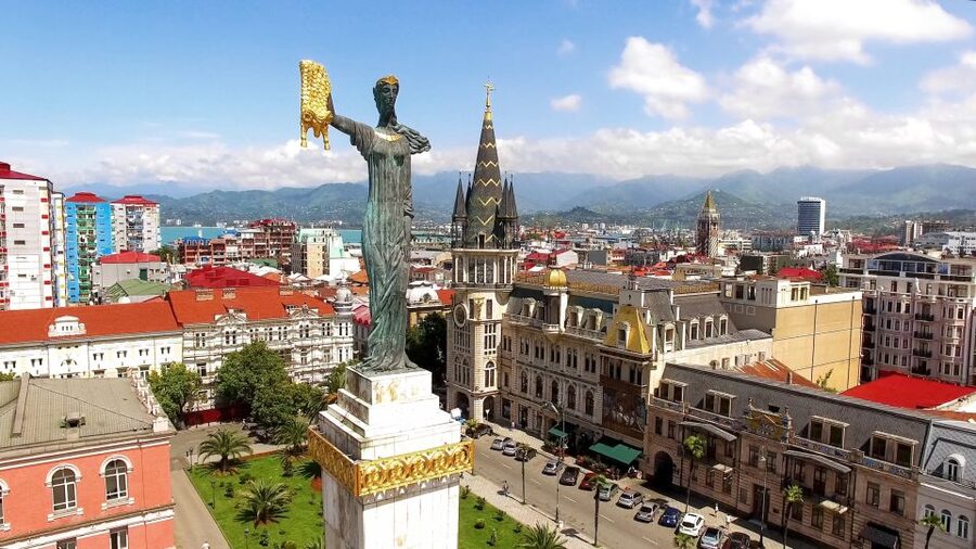 From Trabzon: Group Walking Tour through Batumi in Georgia - Why this Trabzon to Batumi trip makes sense