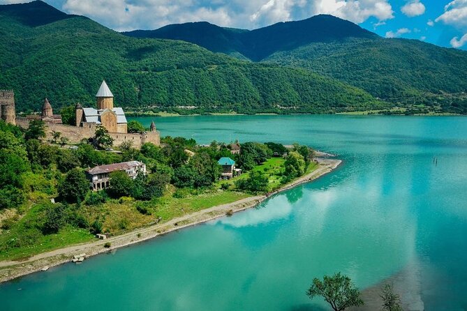 Full day Private Tour in Kazbegi, Gudauri & Ananuri from Tbilisi - Zhinvali Reservoir: the first wide view