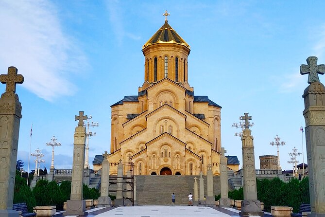 Full Day Tbilisi City Tour with Wine Tasting & Cable Car Ride - Three hours in Old Tbilisi