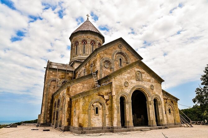 Full Day Tour in Sighnaghi Bodbe Tsinandali from Tbilisi - Patardzeuli wine factory and Georgia’s ancient method