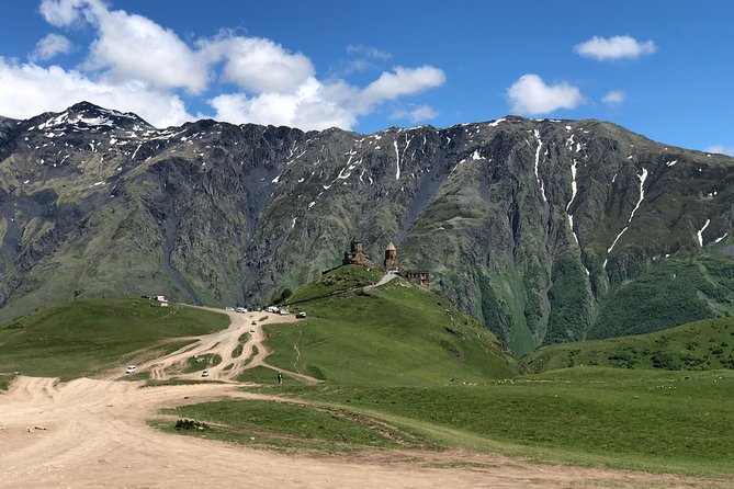 Full Day Tour to Kazbegi - Gudauri: a ski resort in every season