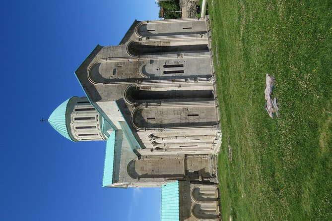 Gelati, Prometheus, Sanatoriums and Wine tour - Gelati, the monastery of David the Builder