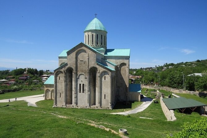 Gelati, Prometheus, Sanatoriums and Wine tour - What the $42.14 price really covers