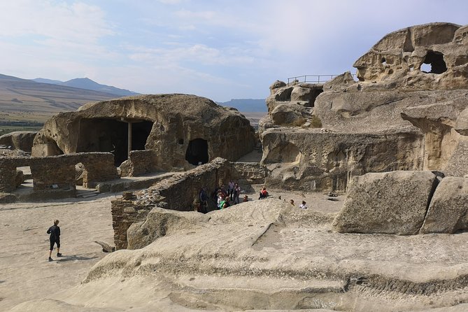 Gori-Uplistsikhe Mtskheta-Jvari one Day private Tour - Lunch in Gori after the ancient city