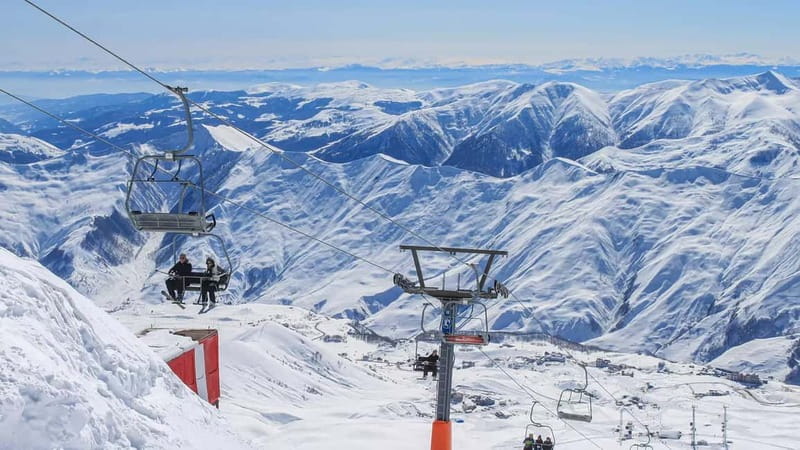 Gudauri: Individual and Group Ski Lesson - First class: 90 minutes to build the basics