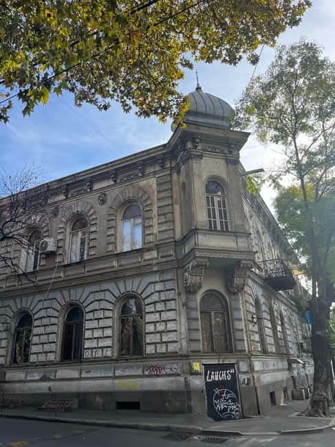Historical walking tour of Tbilisi - Patriarchate, Anchiskhati, and old Tbilisi’s churches