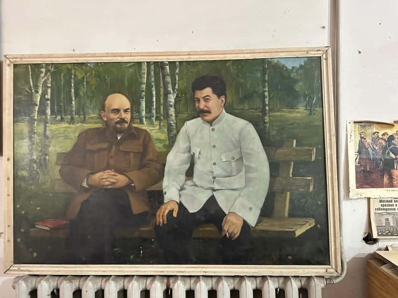Into the footsteps of Joseph Stalin - Individual tour - Stalin’s childhood house and the private railway carriage
