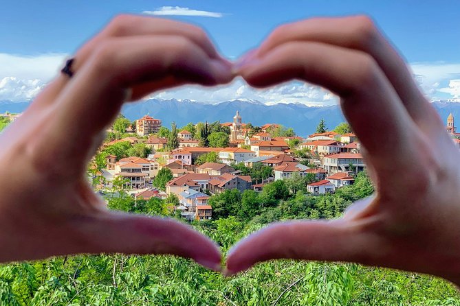 Kakheti and Sighnaghi tour with winetasting - Badiauri starts the day with bread, cheese, and a hot oven
