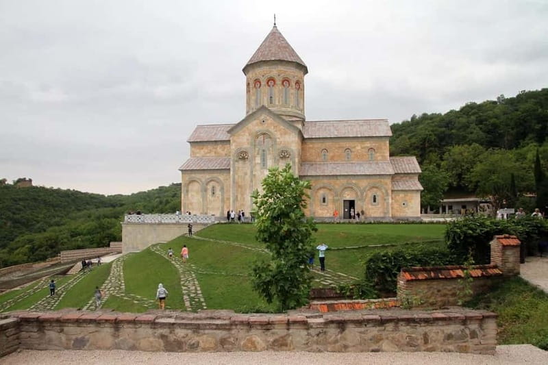 Kakheti: Bodbe, Sighnaghi, and Telavi Full-Day Tour - Ujarma Fortress is brief but worthwhile