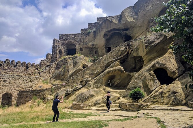 Kakheti Gems: Rainbow Mountains, Gareji & Signagi Private Tour - Walking the ancient walls and tasting Kakheti wine