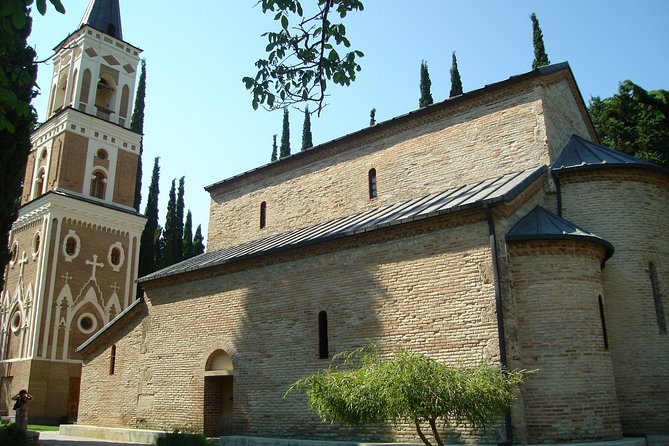Kakheti: Signagi, Bodbe Monastery, Telavi, Wine Tour. Private tour - Khinkali and a Kakheti home meal