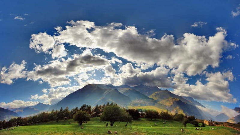 Kazbeg Mountains Day Trip with Gourmet Lunch at Rooms! - Gudauri and the Great Caucasus viewpoint