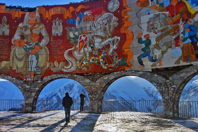 Kazbegi Adventure - Private Day Trip From Tbilisi with a Dinner + Masterclass - Georgian Dinner, Wine, and the Khinkali Masterclass
