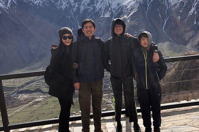 Kazbegi Day Tour with Guide - What the guide adds to the experience